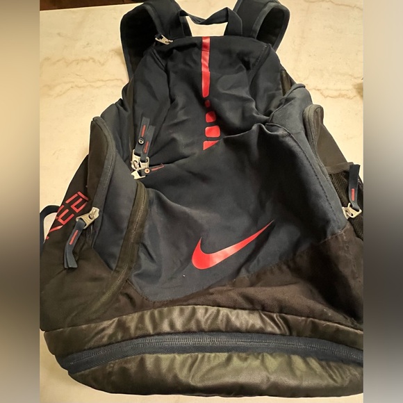Nike Black and Red Men's Backpack - Picture 1 of 11